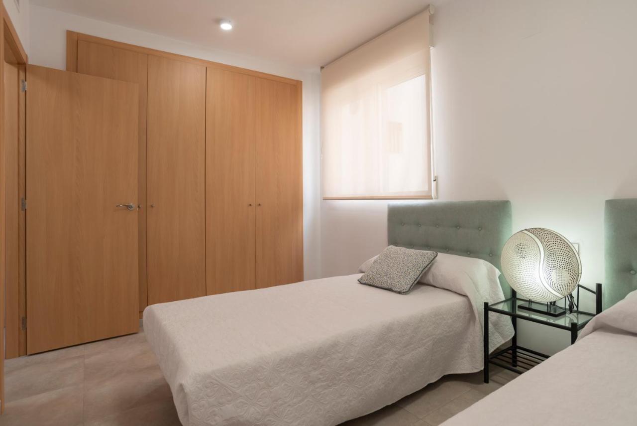 Nuevo Y Moderno Apartamento Con Aire Acondicionado - El Cid 4 Бурріана Екстер'єр фото